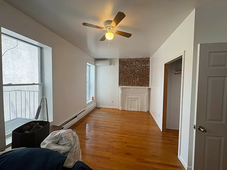 638 Park Pl #2B — Photo 7