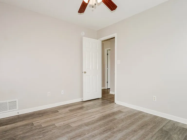 11662 Underwood Dr — Photo 14