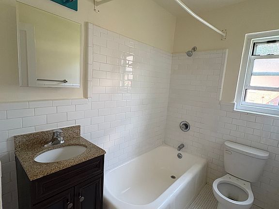 3rd image of 2155 Center Ave APT 1