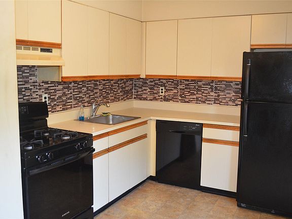 4th image of 11 Alder Ct