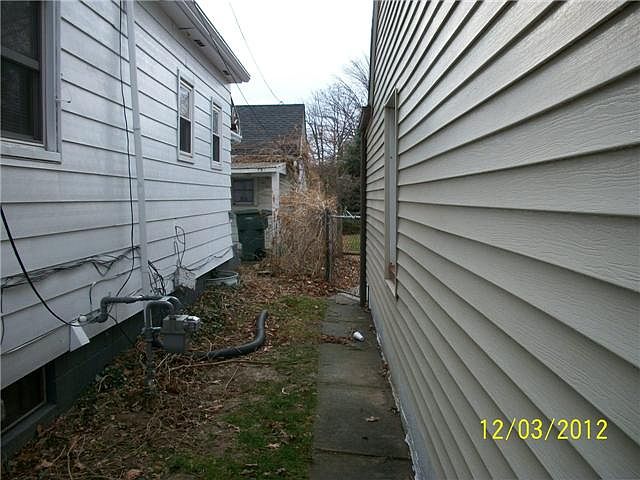 2nd image of 1753 Oakland Park Ave