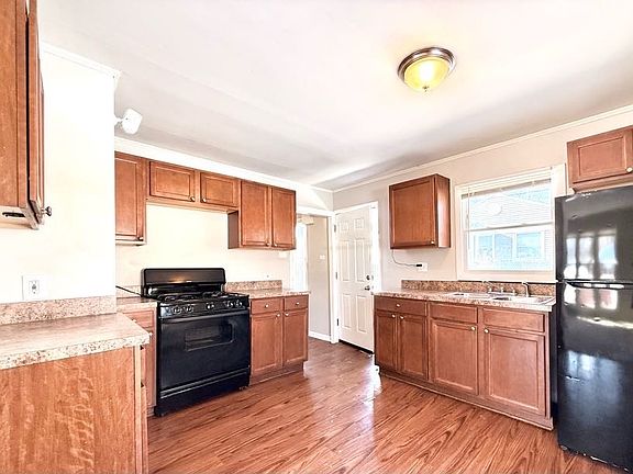 5th image of 344 Nassau St
