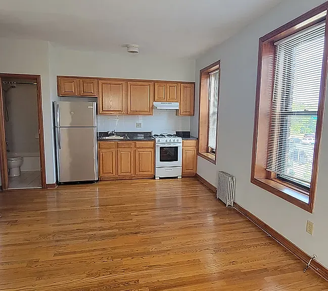 32-14 Astoria Blvd S #3REAR — Photo 1