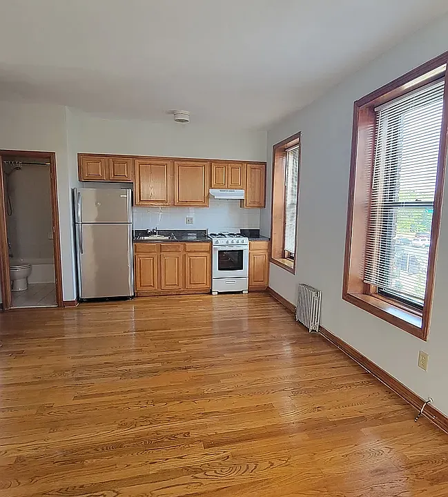 32-14 Astoria Blvd S #3REAR