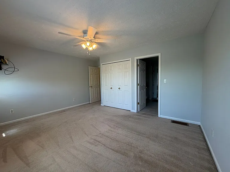 8325 Beacon Pl — Photo 9
