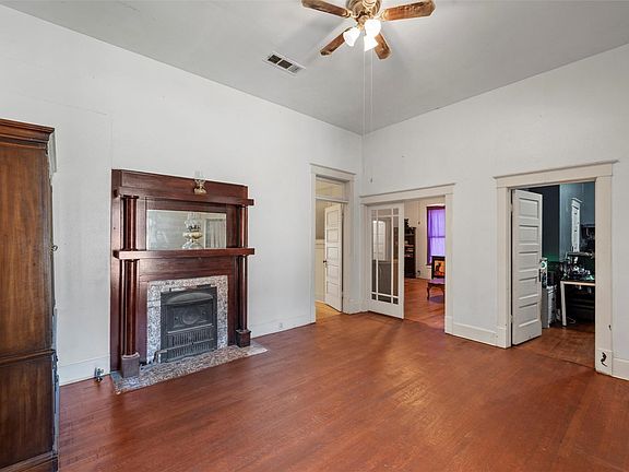 5th image of 506 E Main St