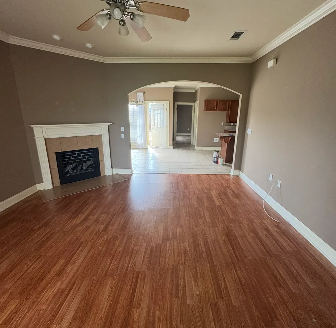 2 bed, 1285 sqft, $1,450 — Photo 2