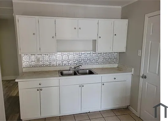 1365 Odette Ave — Photo 7