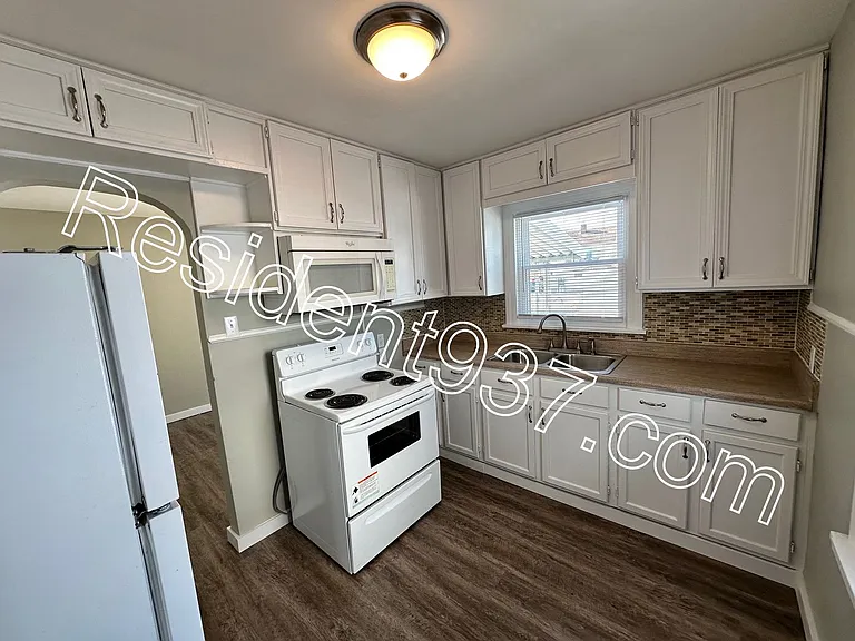 1659 Hearthstone Dr — Photo 12