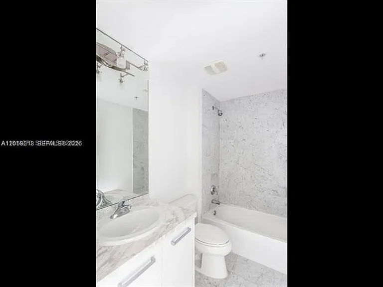244 Biscayne Boulevard Mall #1002 — Photo 11