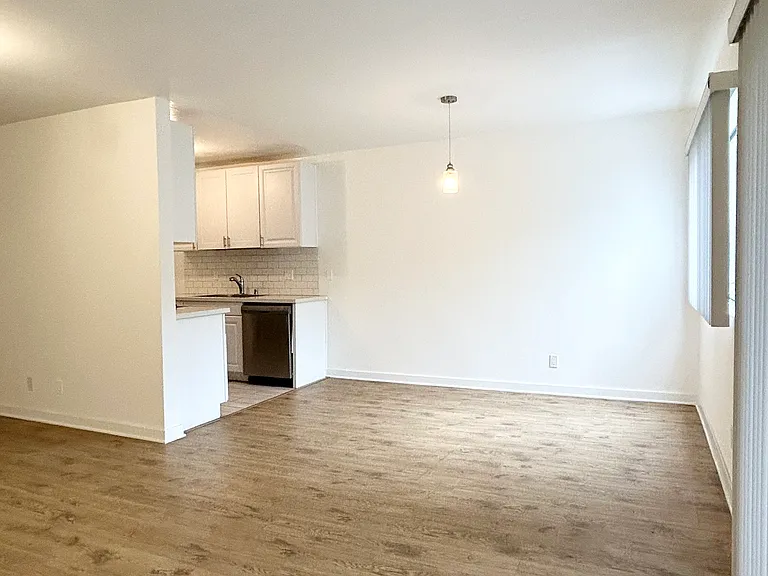2038 S Bentley Ave #103 — Photo 6