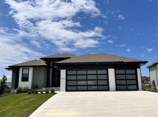 17416 Crystal St, Overland Park, KS 66221