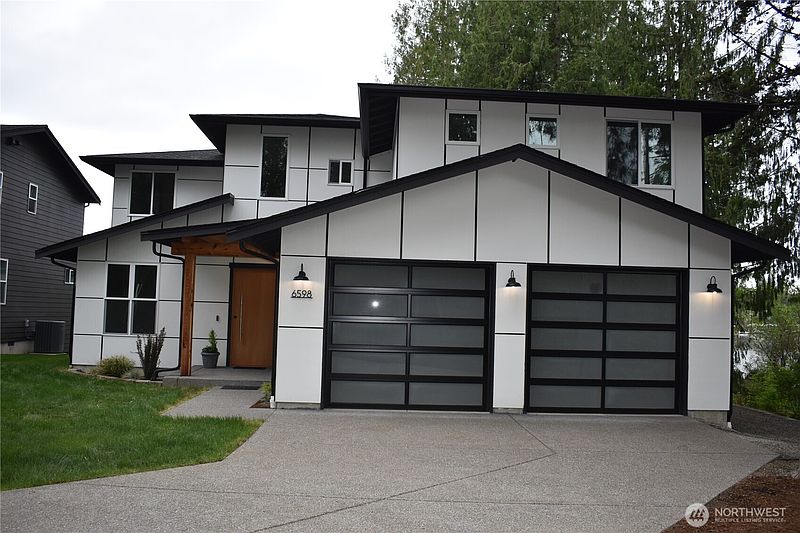 3rd image of 6598 Vandermark Road E