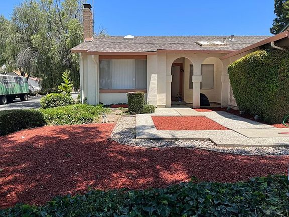 2nd image of 47300 Havasu St