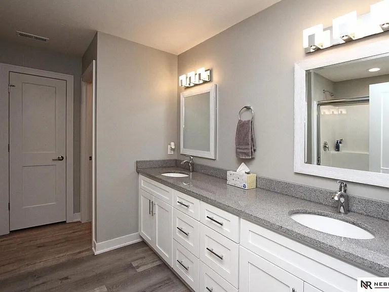 4030 Ballard Cir — Photo 5