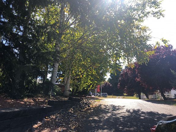 5th image of 9801 NE 47th Ct