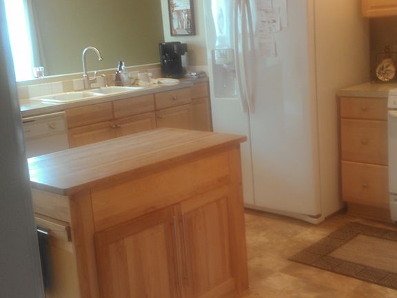 Kitchen Island (Moveable)