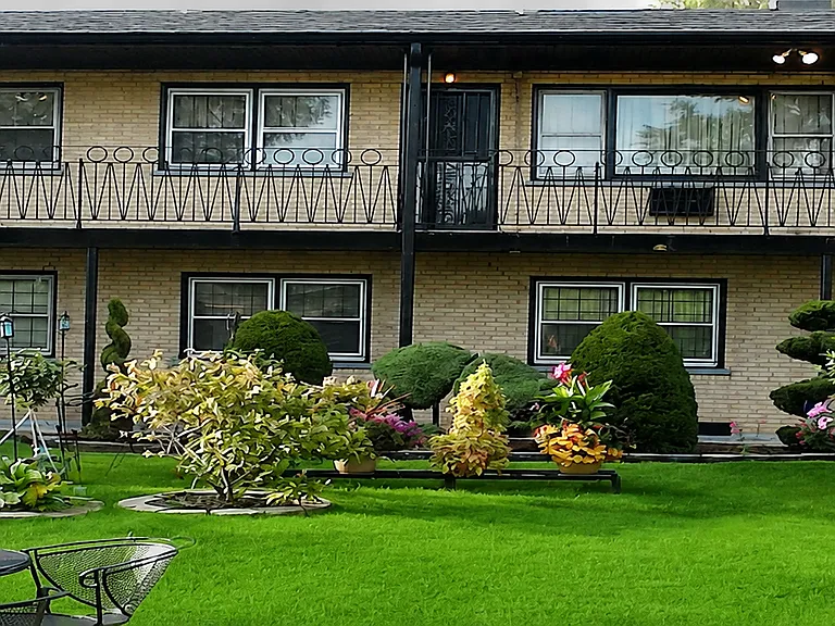 7043 S East End Ave #2B — Photo 5