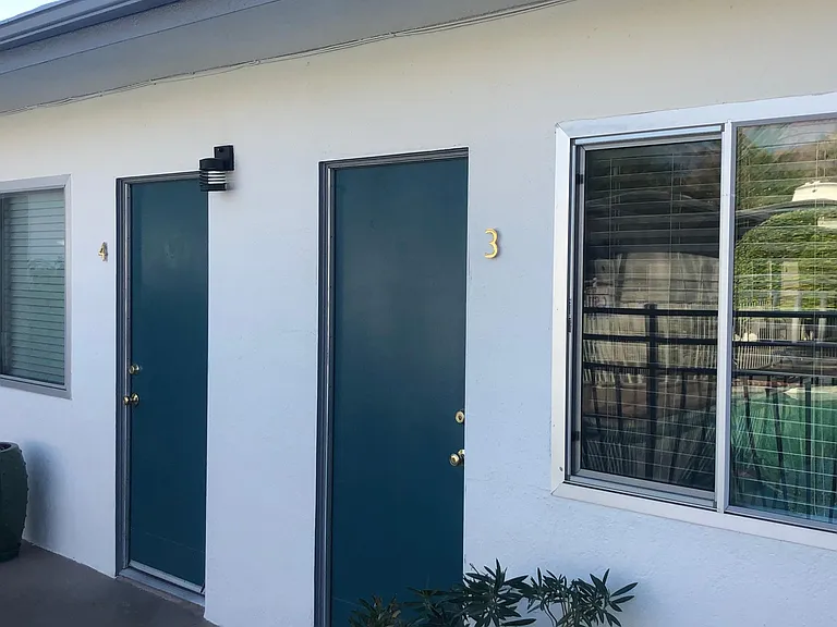 588 E Mel Ave #10 — Photo 10