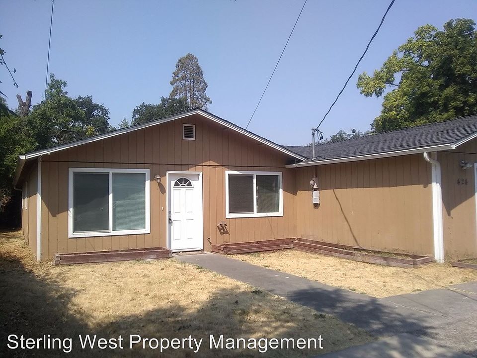 1st image of 424 S Oakdale Ave