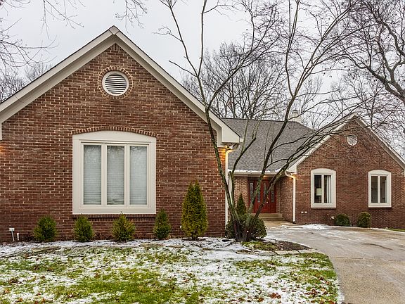 2nd image of 7214 Lakeside Woods Dr
