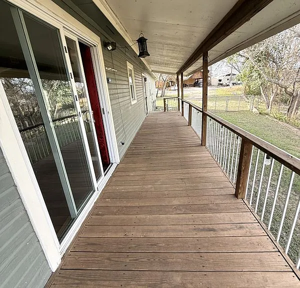 212 Thornton Ln — Photo 26