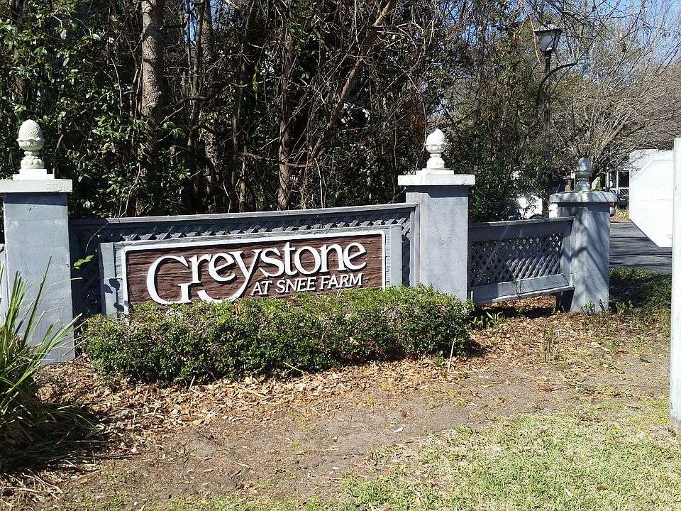 Greystone at Snee Farm