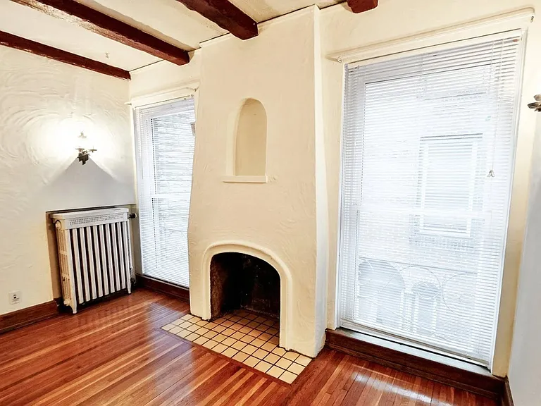 Welcome to Central Lakes of Uptown, where cozy charm meets modern living. Enjoy spacious interiors with natural light, elegant hardwood flooring, and unique architectural details. Embrace a lifestyle tailored for comfort. Schedule your tour today!