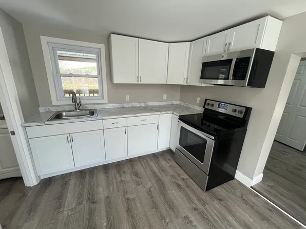 85 Elm St #2, Milford, NH 03055