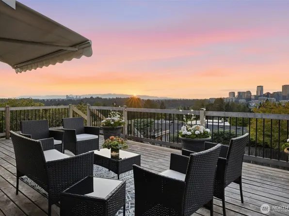 12168 SE 17th Place, Bellevue, WA 98005