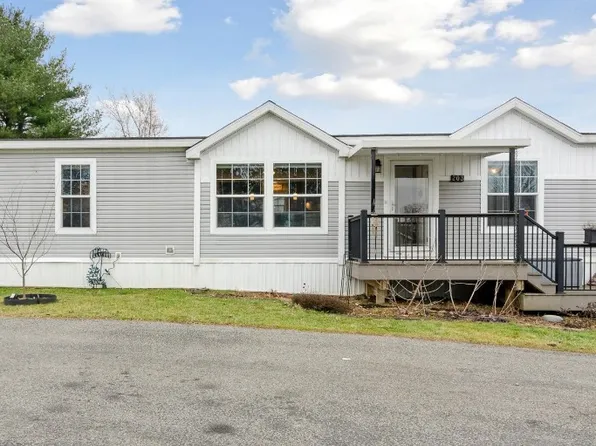 203 Chatham Cir, Freedom, PA 15042