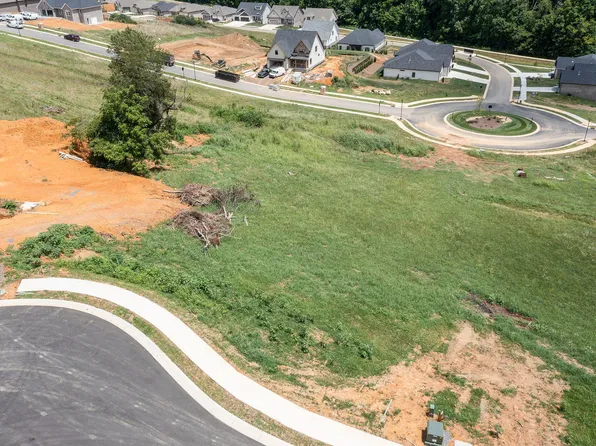 456 Gransley Ct, Johnson City, TN 37615