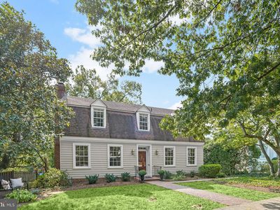 6302 Broadbranch Rd, Chevy Chase, MD, 20815