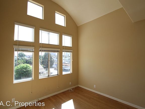 2nd image of 425 N Alvarado St APT 102