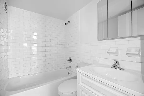 Rented by Kole Group | media 12