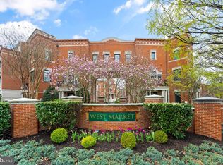 12094 Kinsley Pl, Reston, VA 20190