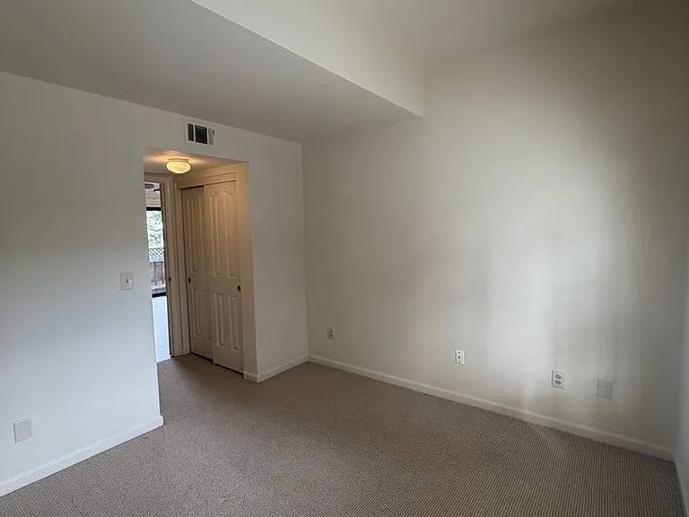 1502 Castro St — Photo 12