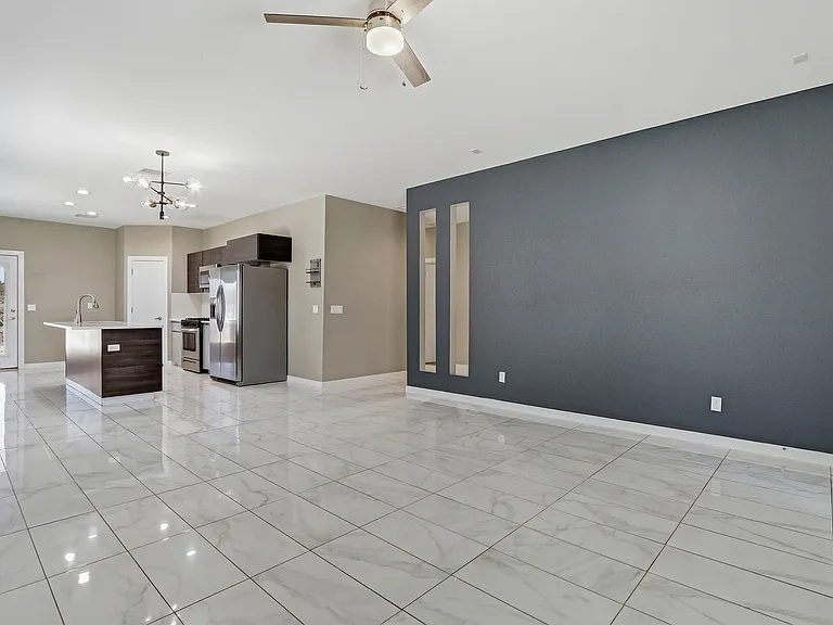 125 Via Rojas Dr — Photo 6