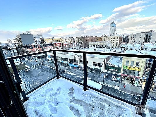 5th image of 850 Flatbush Ave #6F