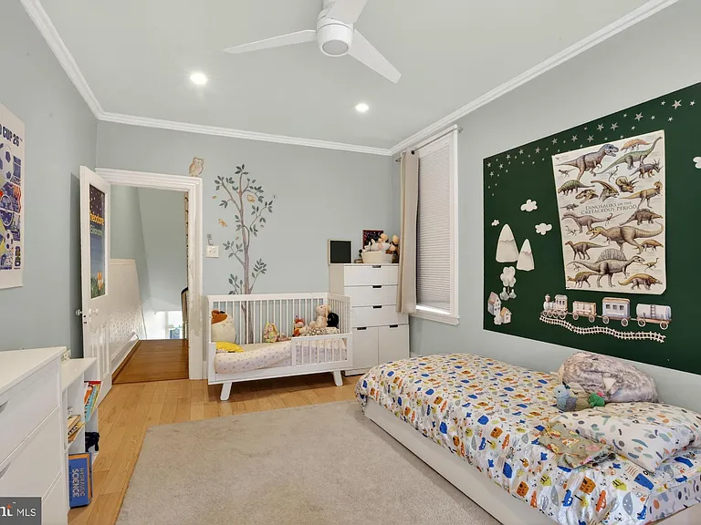 2356 E Susquehanna Ave — Photo 18