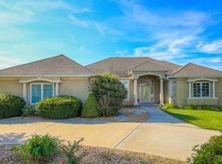 4721 SW Gull Point Dr, Lees Summit, MO 64082