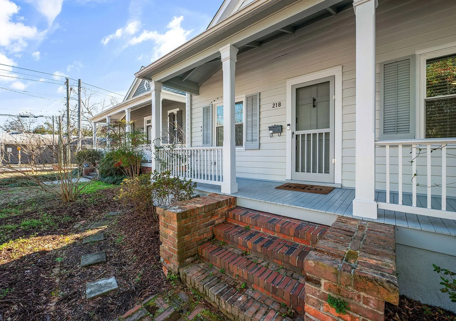 3 Bedroom, 2 Bathroom Cottage In the Heart of Downtown Wilmington — Photo 4