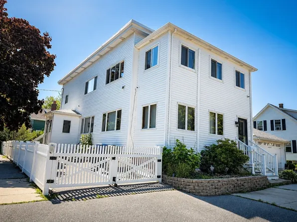 45 Riverside St, Danvers, MA 01923