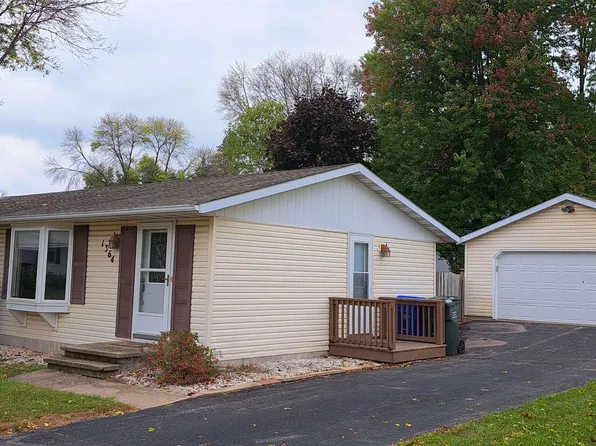 1364 Edgewood Dr, Kaukauna, WI 54130