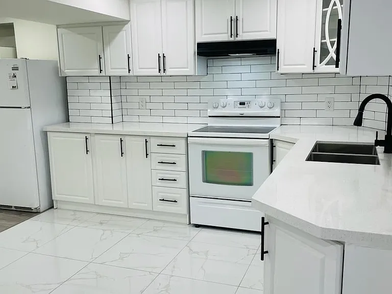 98 Nuffield St #BASEMENT — Photo 4