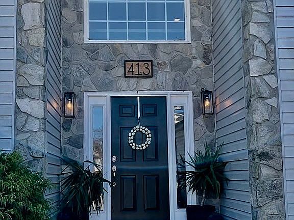 3rd image of 413 Croatan Hills Dr