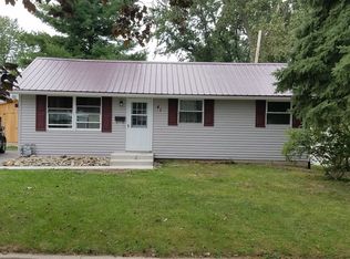 41 Ashley Dr, Lancaster, NY 14086