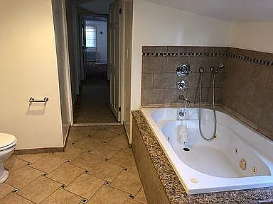 Upstairs Full-Sized Bathroom