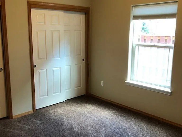 136 SW Sharon Jane Pl — Photo 12
