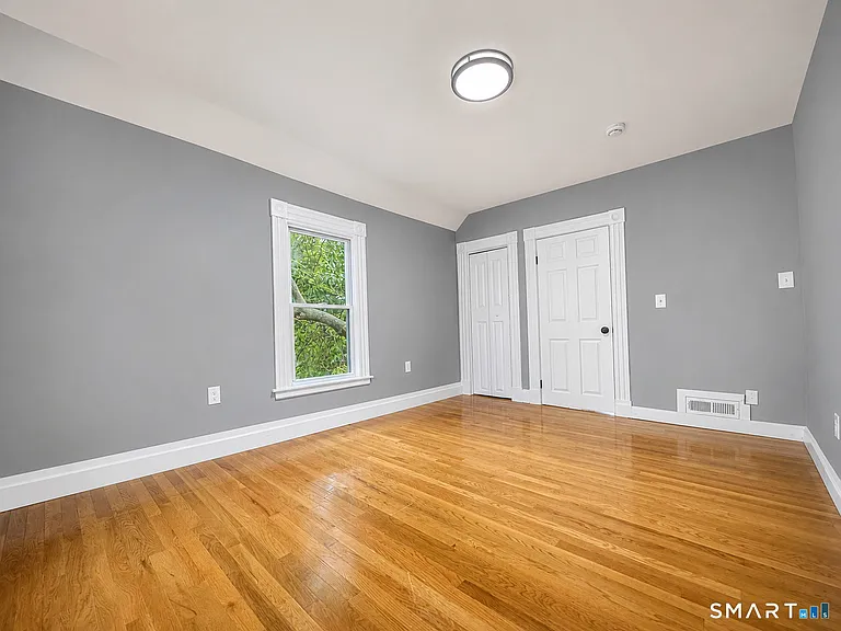 205B Laurel St — Photo 15